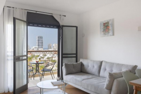 Boutique two-bedroom apartment on Nahalat Binyamin
